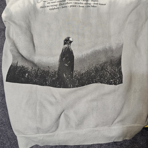 Taylor swift folklore hoodie - Picture 3 of 5